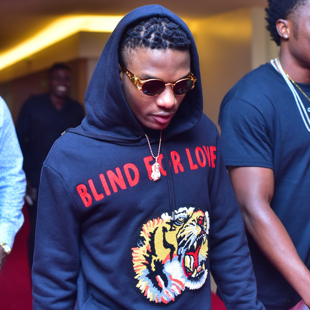 hoek hebzuchtig straal Wizkid goes global with Nike Starboy T-shirt (Photos) – Daily Advent Nigeria
